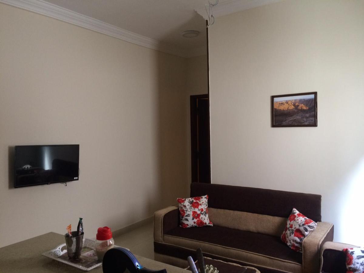 Lady Queen Apartment Marsa Alem Dış mekan fotoğraf